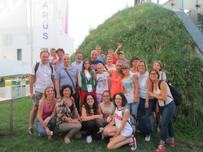 in visita al padiglione bielorusso all'EXPO 2015